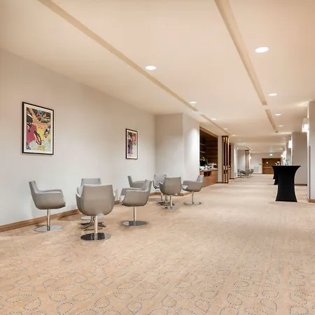 Doubletree By Hilton & Convention Center Hotel 4*