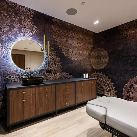 Doubletree By Hilton & Convention Center Hotel Krakow