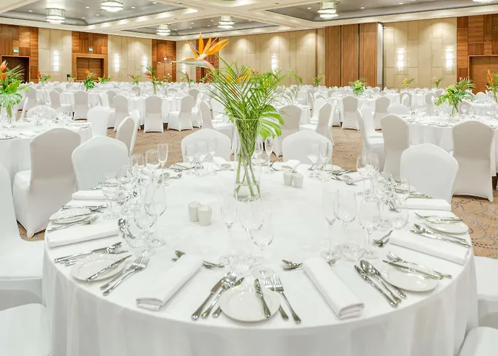 Doubletree By Hilton & Convention Center 4*