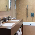 Doubletree By Hilton & Convention Center 4*