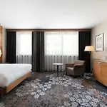 Hotel Doubletree By Hilton & Convention Center