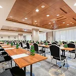 克拉科夫希尔顿逸林酒店及会议中心 酒店 克拉科夫
