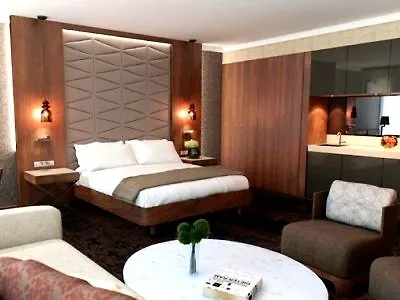 Ξενοδοχείο Doubletree By Hilton & Convention Center