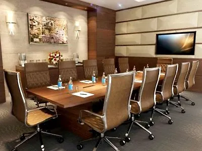 Doubletree By Hilton & Convention Center Ξενοδοχείο