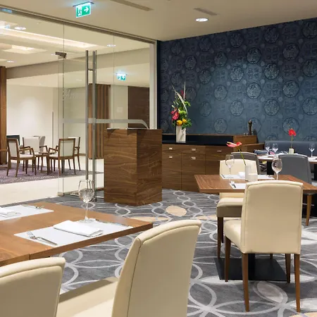 Doubletree By Hilton & Convention Center Hotell Kraków