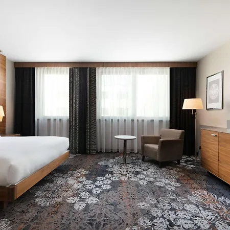 Hotell Doubletree By Hilton & Convention Center