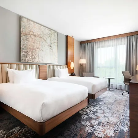 Hotel Doubletree By Hilton & Convention Center 4*