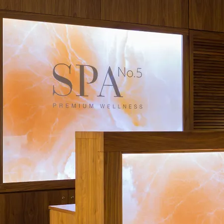 Hotel Doubletree By Hilton & Convention Center