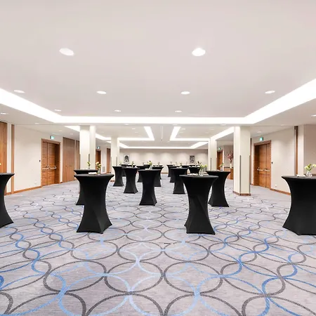 Hotell Doubletree By Hilton & Convention Center