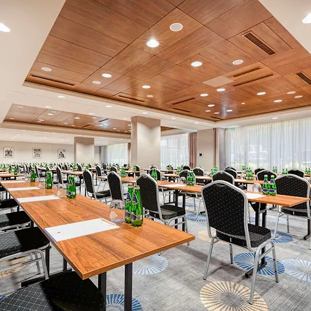 Doubletree By Hilton & Convention Center Hotell Kraków