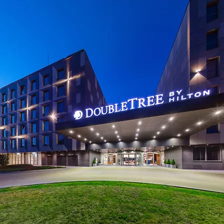 Doubletree By Hilton & Convention Center Hotell 4*