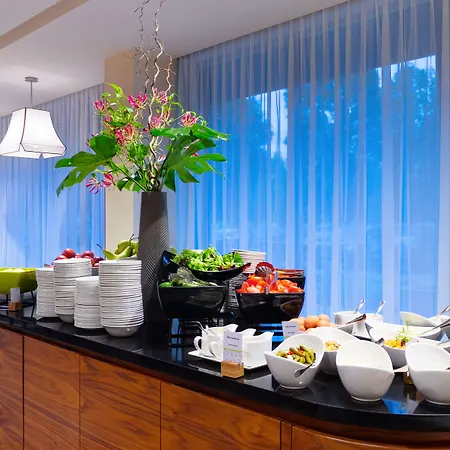 Doubletree By Hilton & Convention Center Hotell 4*