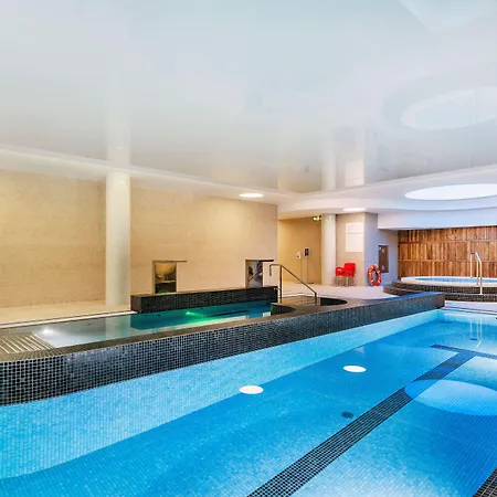 Hotel Doubletree By Hilton & Convention Center 4*