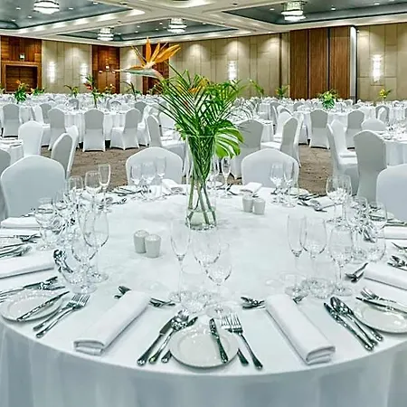 Hotel Doubletree By Hilton & Convention Center Krakau