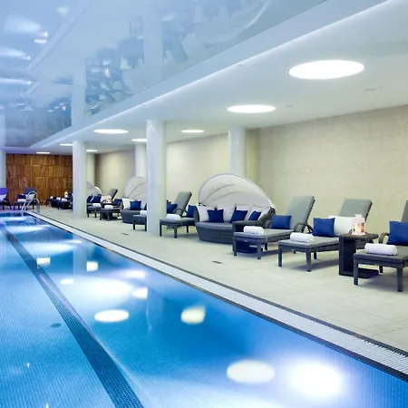 Doubletree By Hilton & Convention Center Ξενοδοχείο