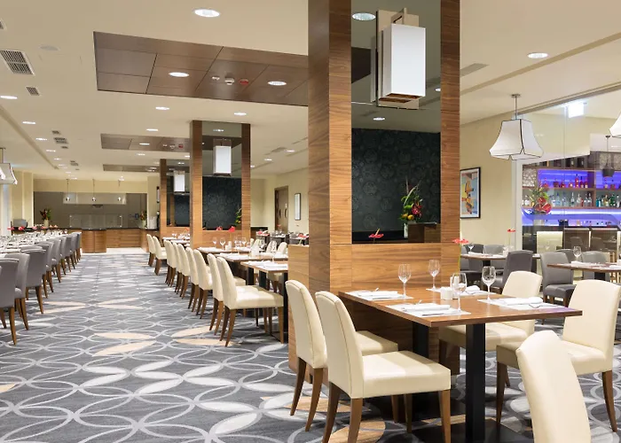 Doubletree By Hilton & Convention Center