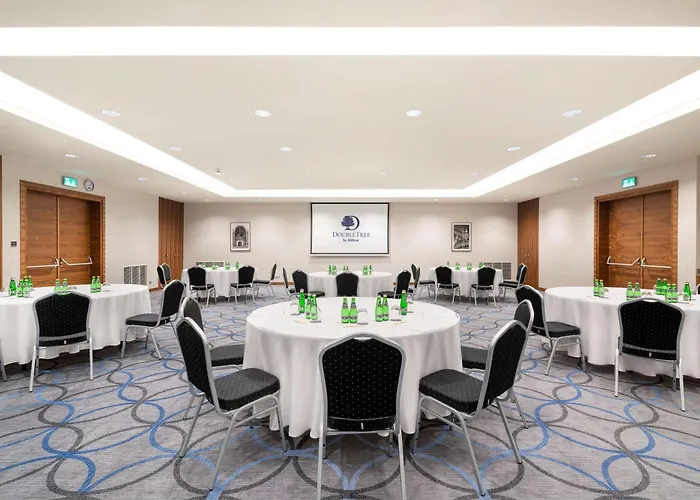 Doubletree By Hilton & Convention Center 4*