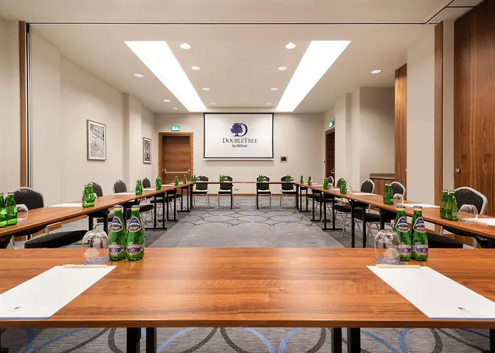 Doubletree By Hilton & Convention Center Ξενοδοχείο