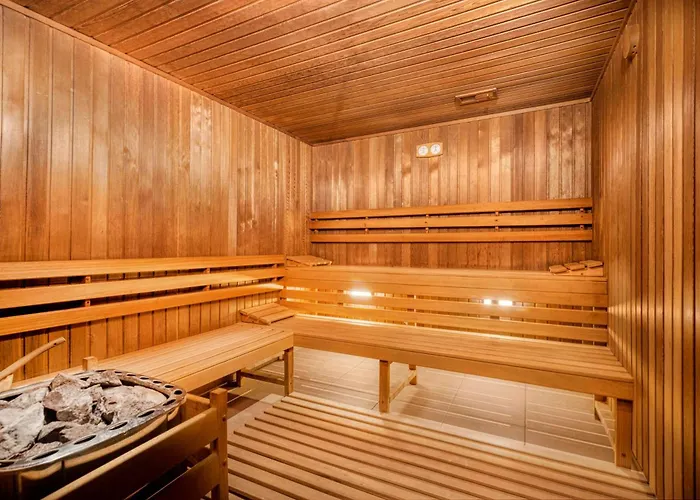 Ξενοδοχείο Doubletree By Hilton & Convention Center 4*