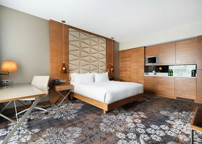 Ξενοδοχείο Doubletree By Hilton & Convention Center