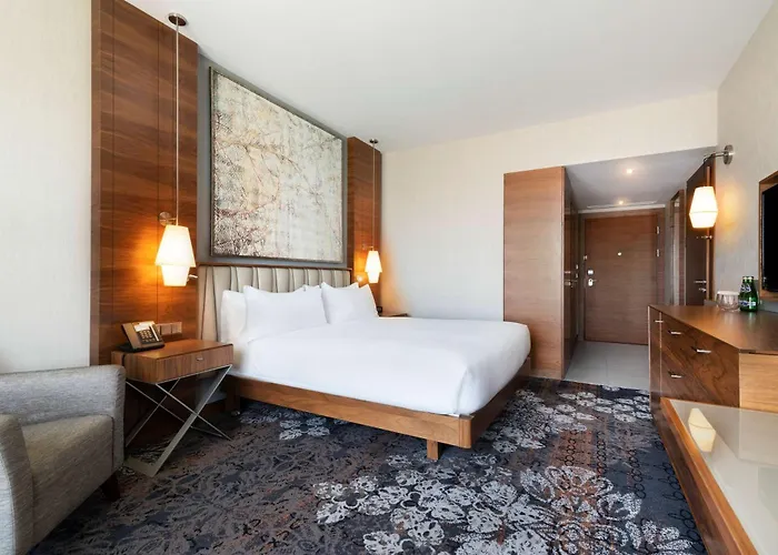 Doubletree By Hilton & Convention Center Hotell 4*