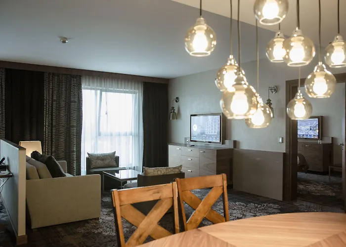 Hotell Doubletree By Hilton & Convention Center Kraków