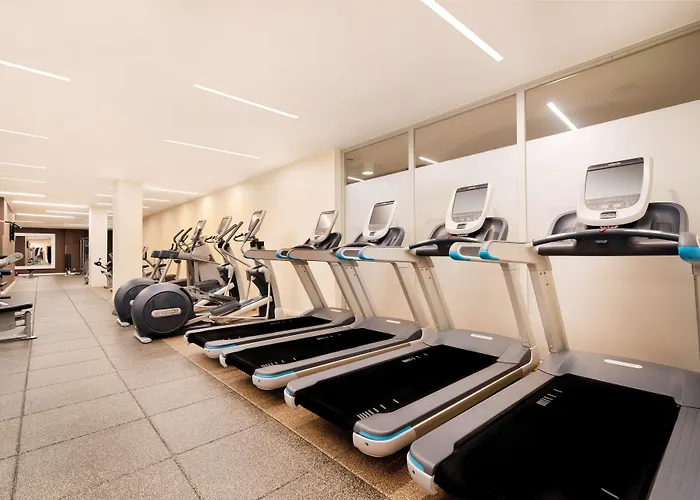 Doubletree By Hilton & Convention Center Ξενοδοχείο