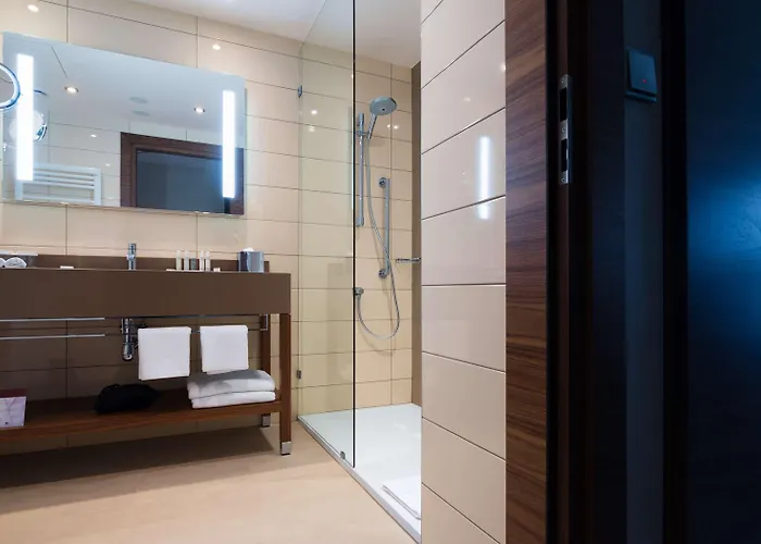 Doubletree By Hilton & Convention Center 4*