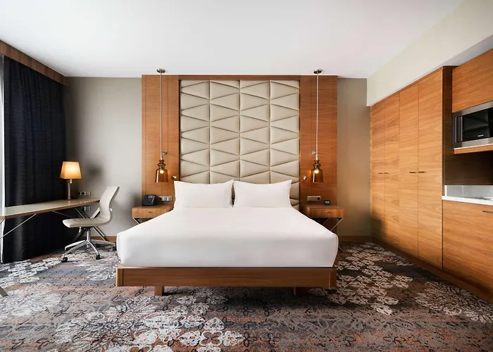 Doubletree By Hilton & Convention Center 4*