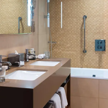 Doubletree By Hilton Hotel&convention Center 4*