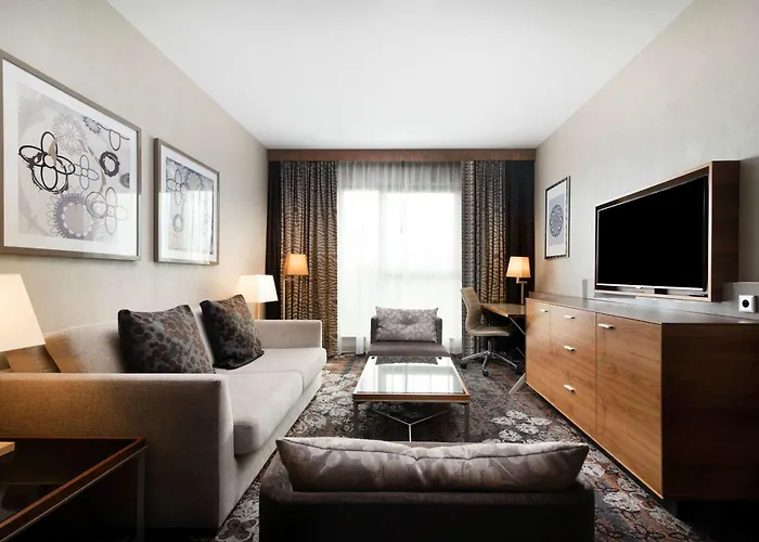 Doubletree By Hilton & Convention Center 4*